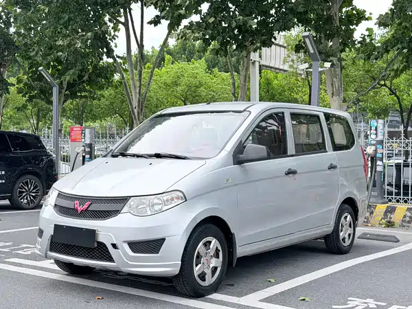 Wuling Hongguang 2016