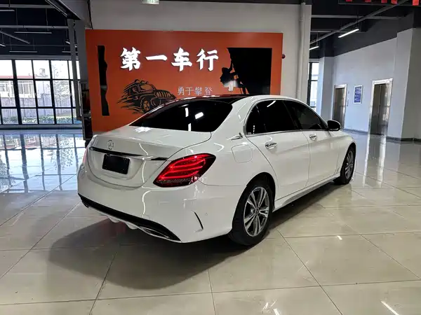 Mercedes-Benz C-Class 2018