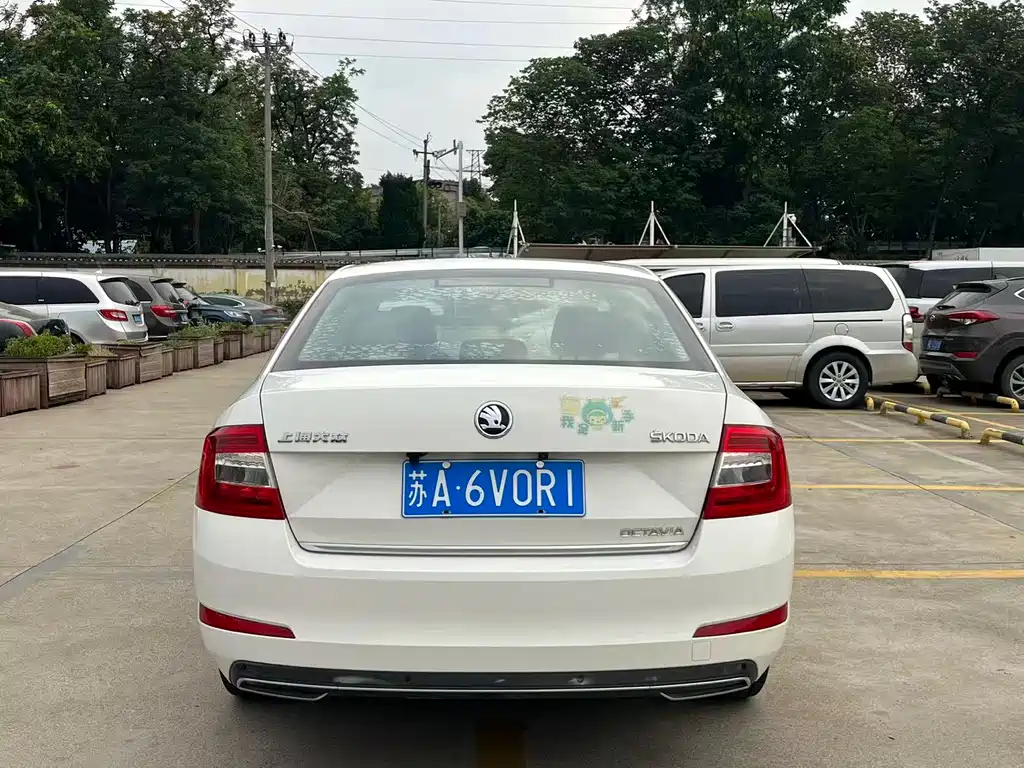 Skoda Octavia 2016 — фото 11