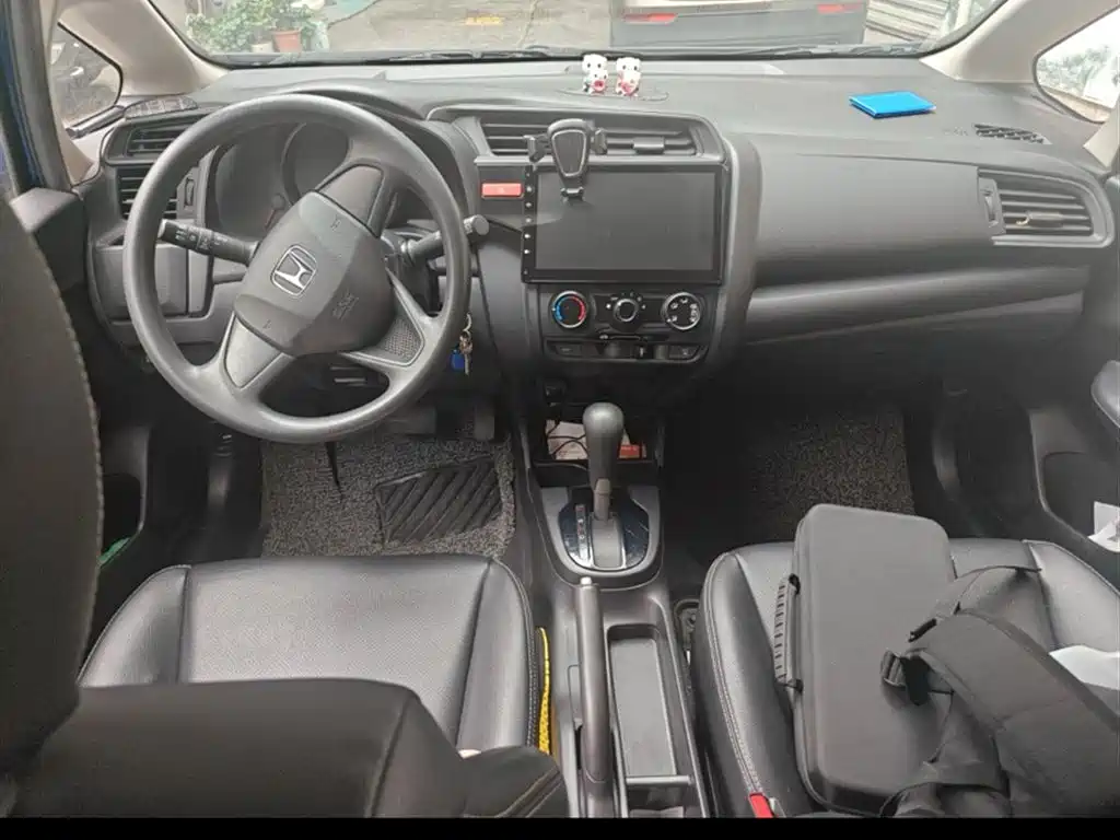 Honda Fit 2016 — фото 13