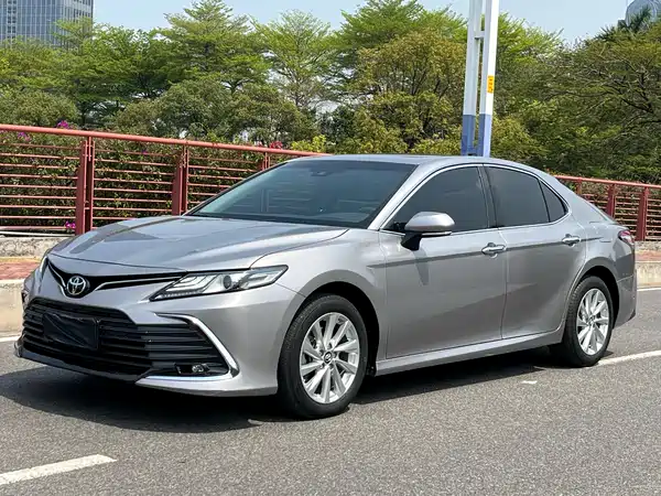 Toyota Camry 2019