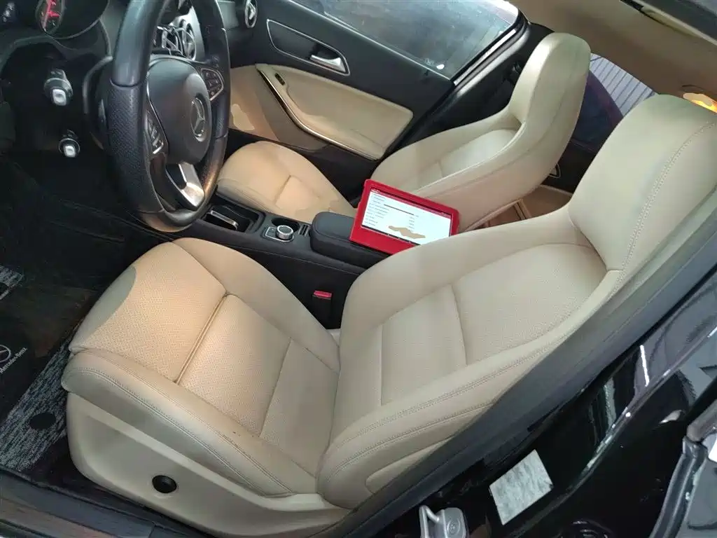 Mercedes-Benz GLA 2017 — фото 15
