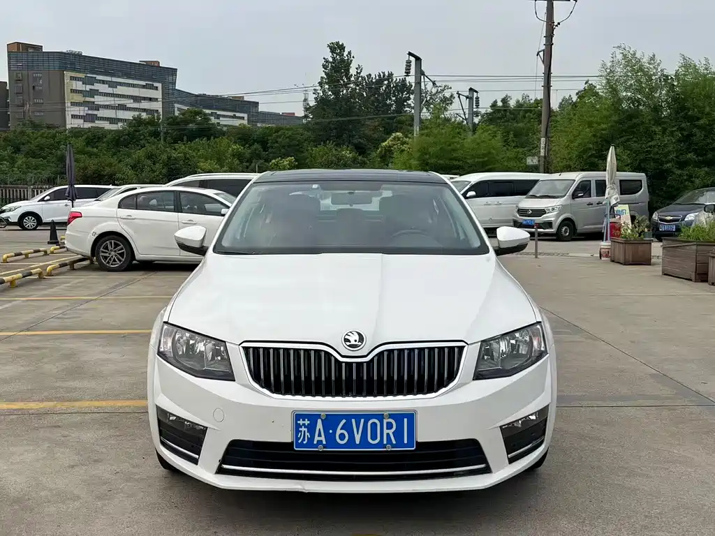 Skoda Octavia 2016 — фото 2