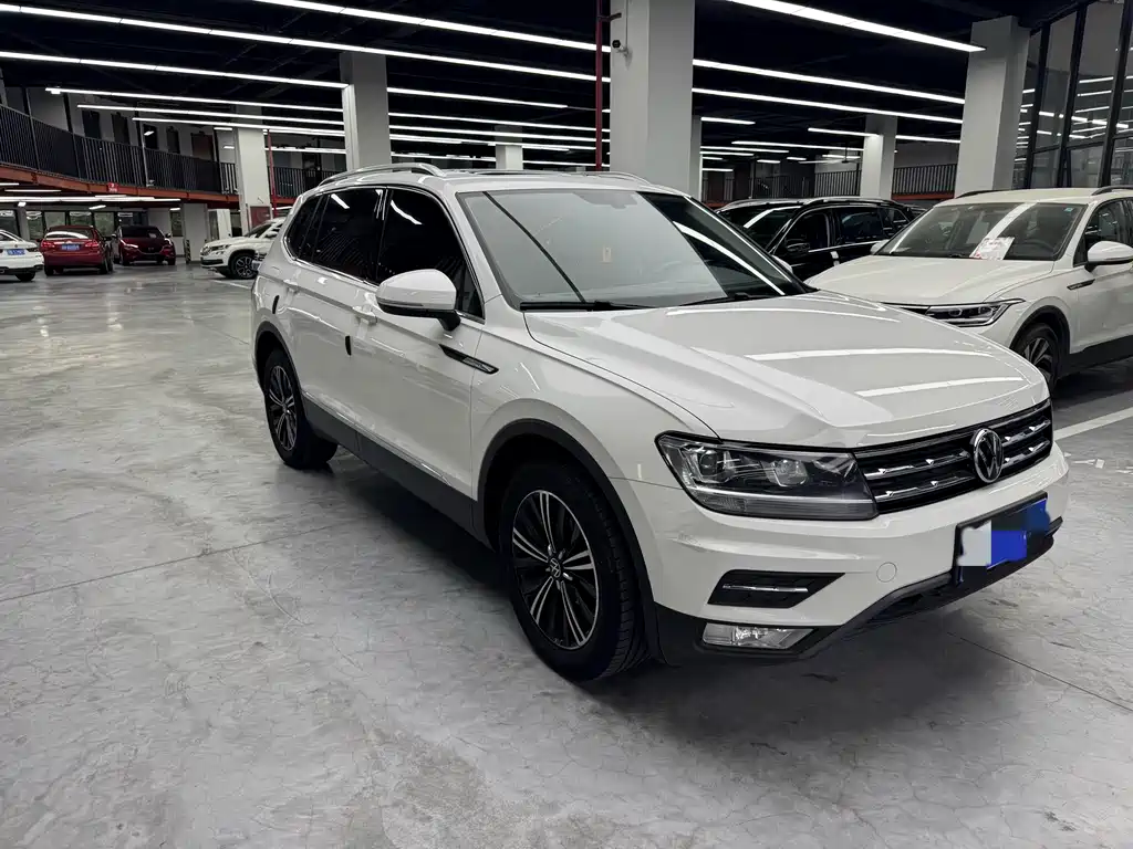 Volkswagen Tiguan L 2021