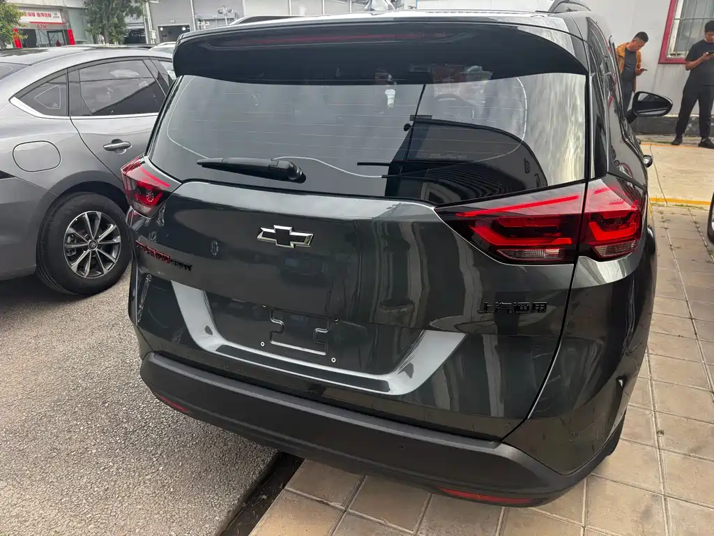 Chevrolet Orlando 2019 — фото 16