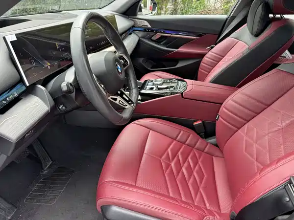 BMW 5 Series 2025