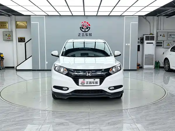 Honda Vezel 2015
