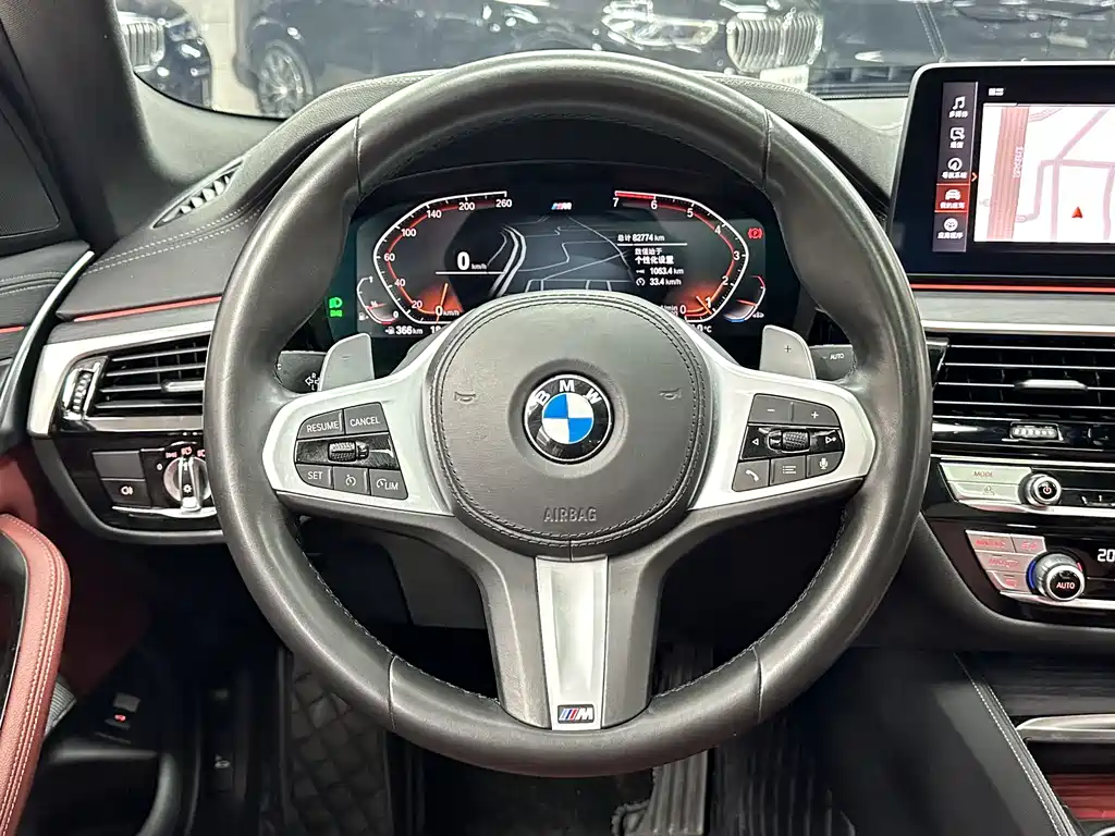 BMW 5 Series 2021 — фото 18