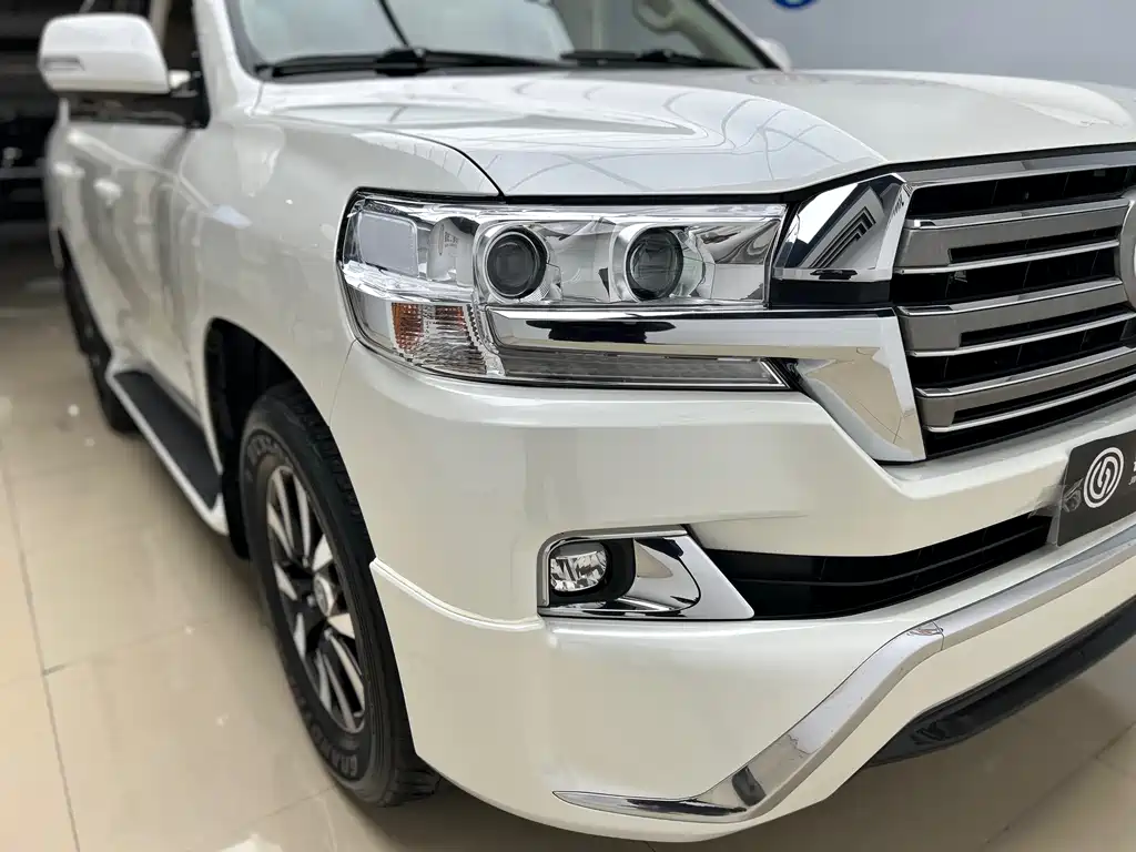 Toyota Land Cruiser 2018 — фото 21