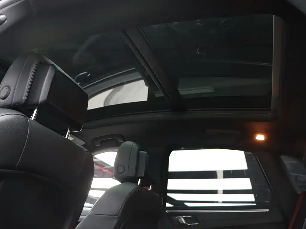 Porsche Macan 2019 — фото 15