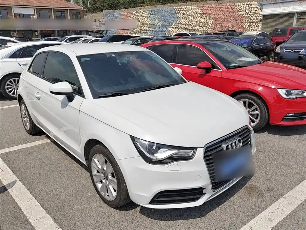 Audi A1 2015 — фото 4
