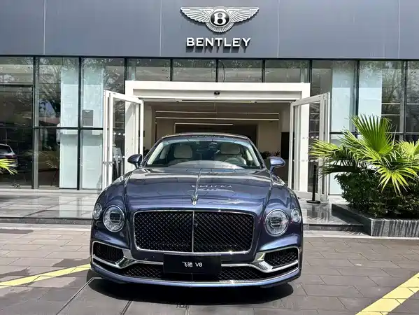 Bentley Flying Spur 2024
