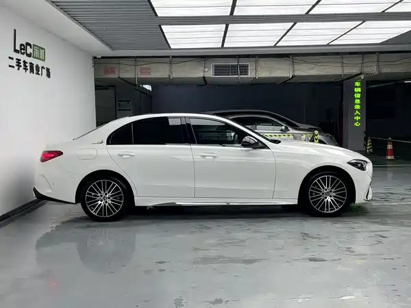 Mercedes-Benz C-Class 2022