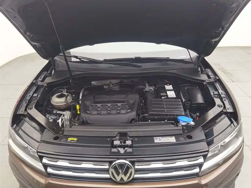 Volkswagen Tiguan 2017 — фото 6