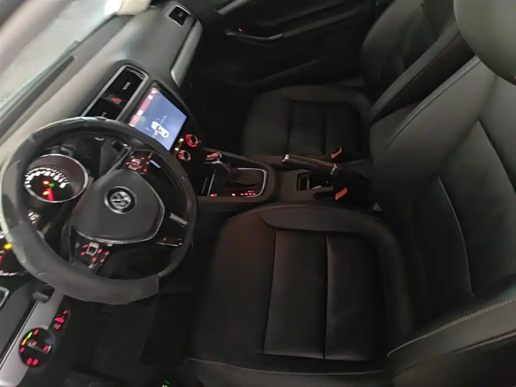 Volkswagen Sagitar 2019 — фото 15