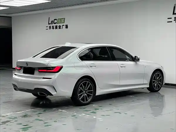 BMW 3 Series 2021