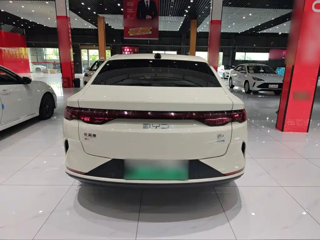 BYD Qin L 2025 — фото 11