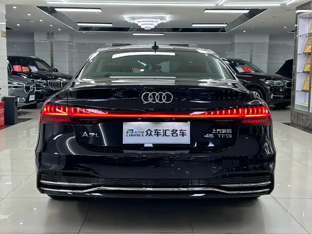 Audi A7L 2025 — фото 5