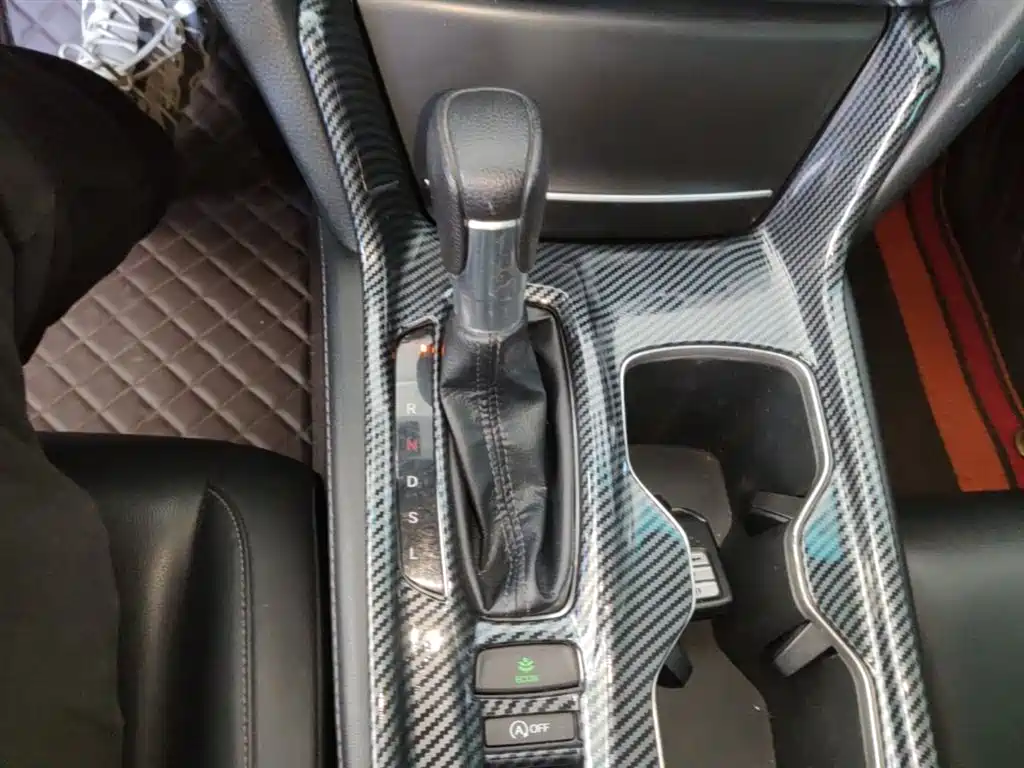 Honda Accord 2021 — фото 14