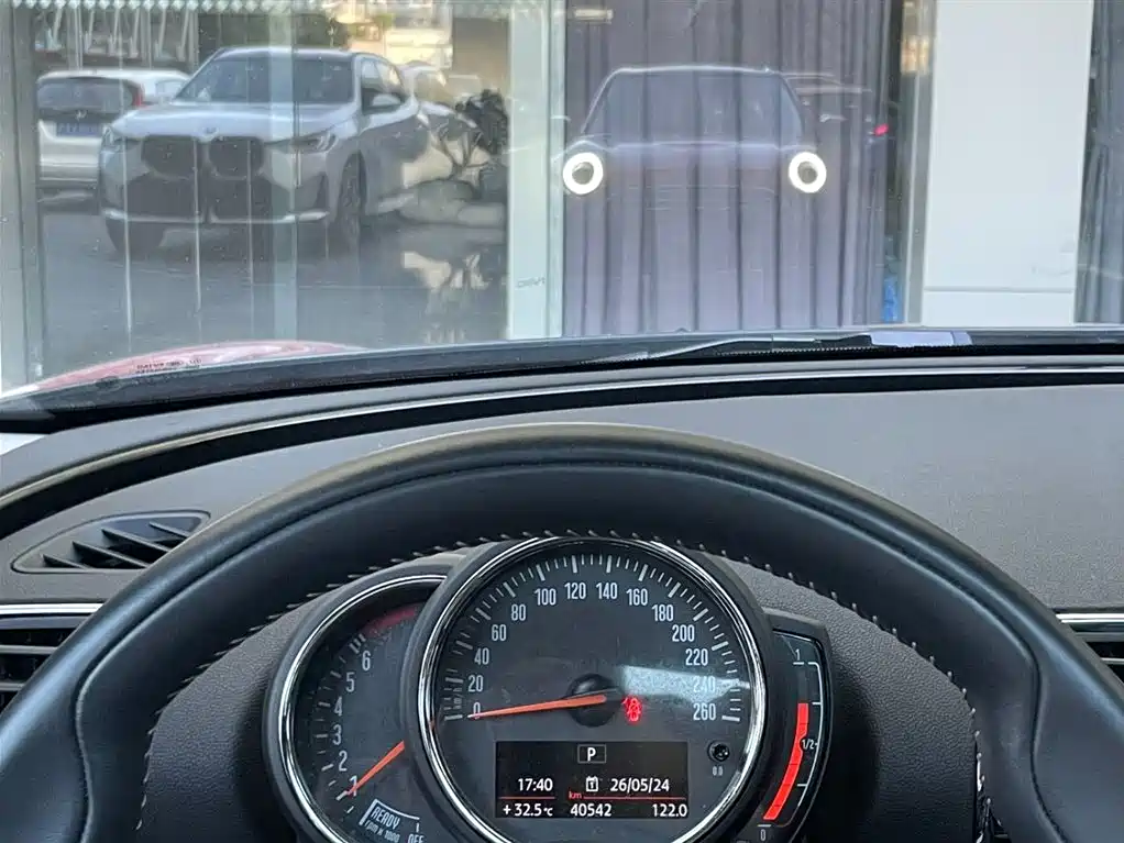 MINI Clubman 2020 — фото 11