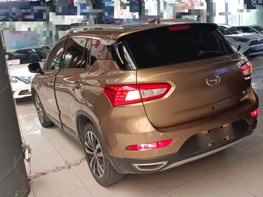 GAC Motor Trumpchi GS4 2015 — фото 5