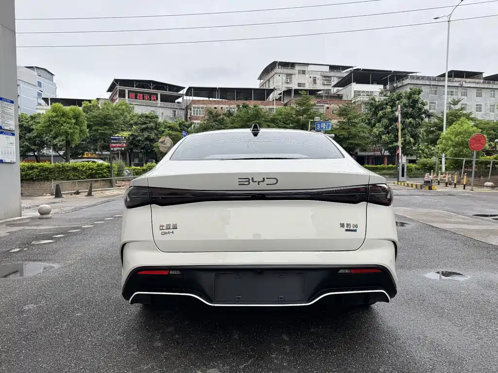 BYD Seal 06 2025 — фото 10