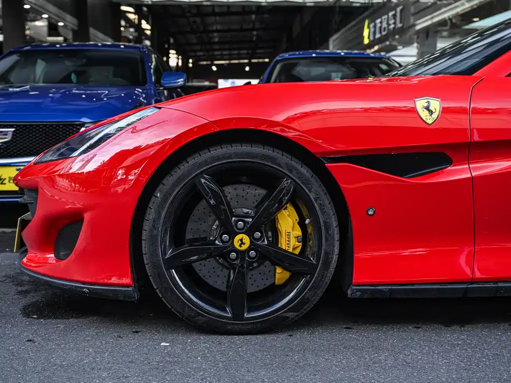 Ferrari Portofino 2019 — фото 8