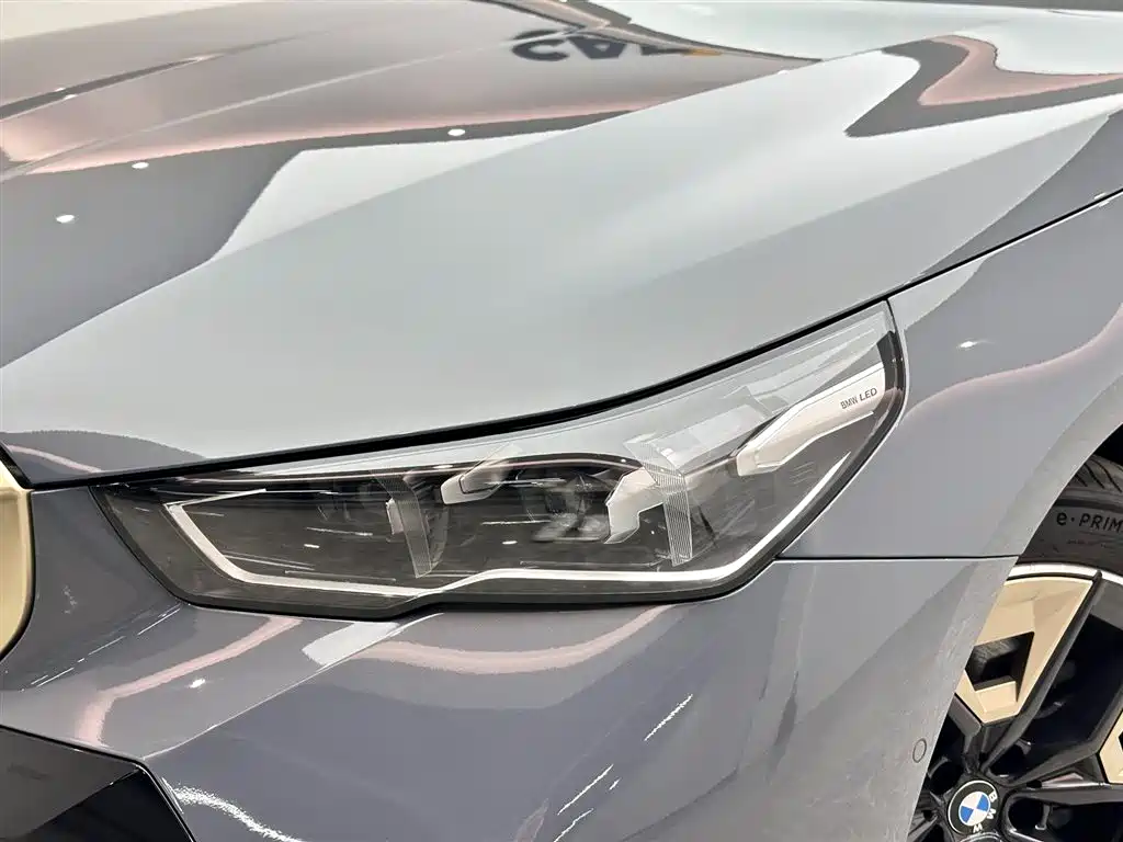 BMW 5 Series 2024 — фото 18