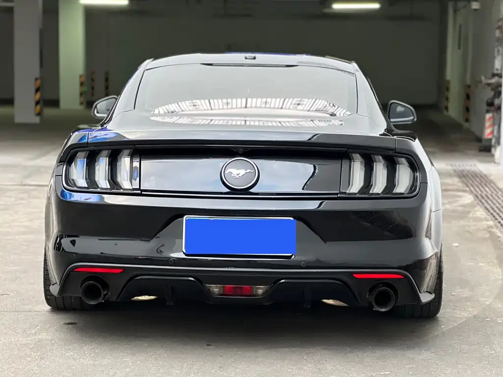 Ford Mustang 2017 — фото 9