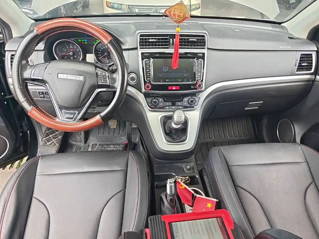 Haval M6 2017 — фото 10