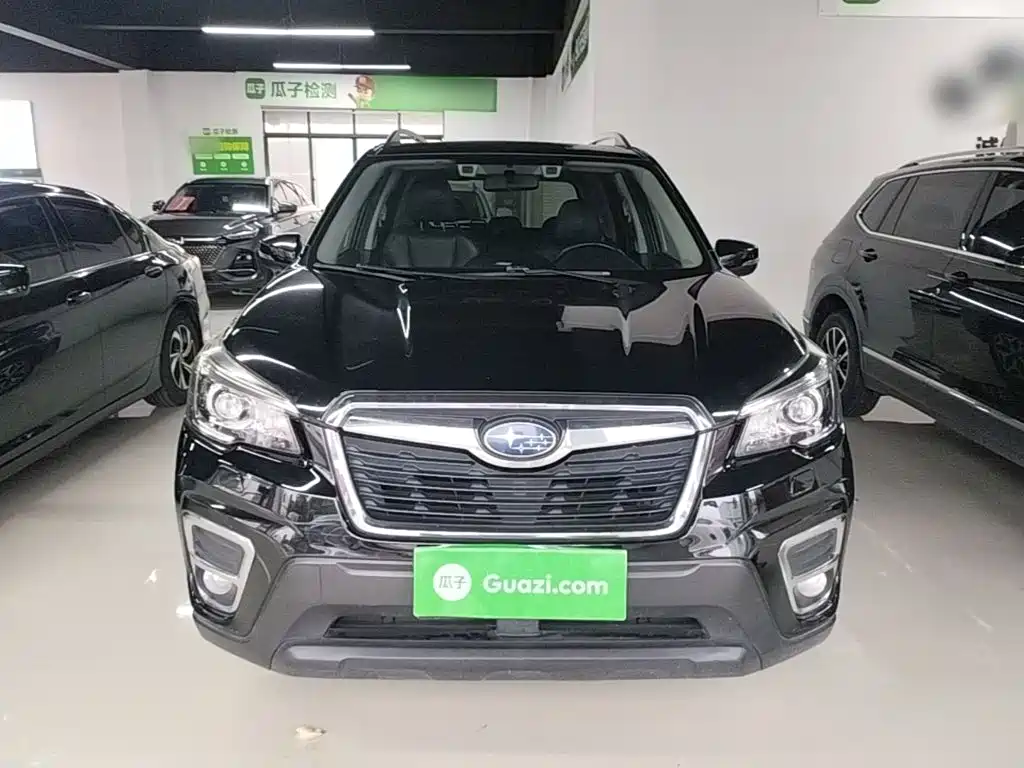 Subaru Forester 2019 — фото 3