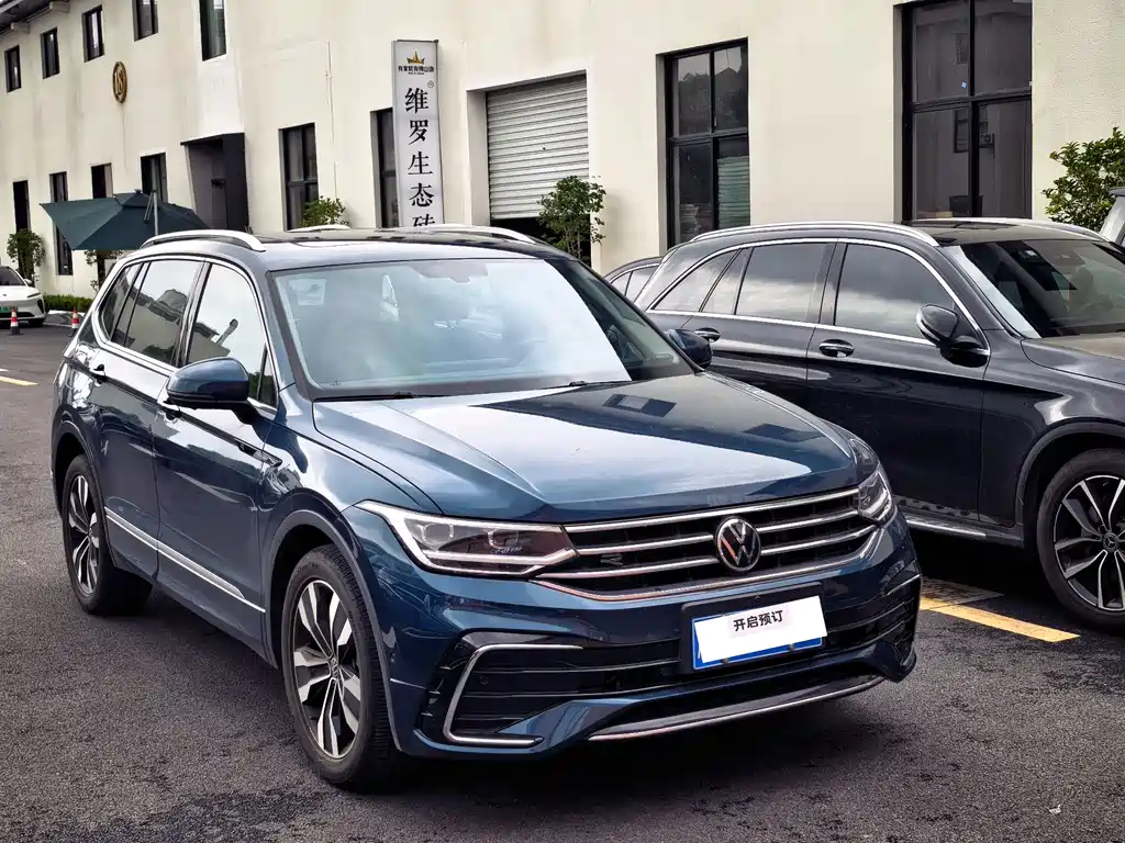 Volkswagen Tiguan L 2022 — фото 2
