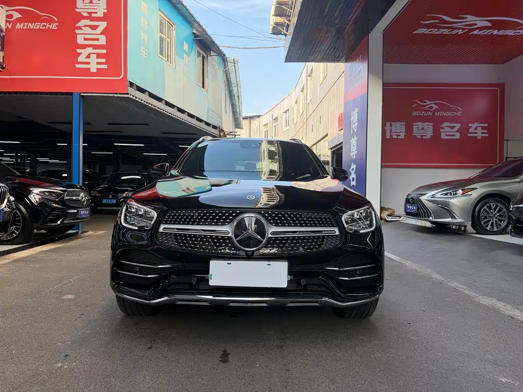 Mercedes-Benz GLC 2023