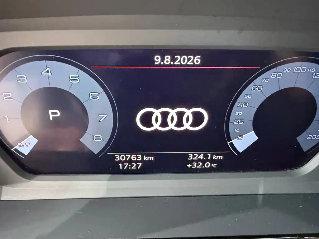 Audi A3 2024 — фото 11