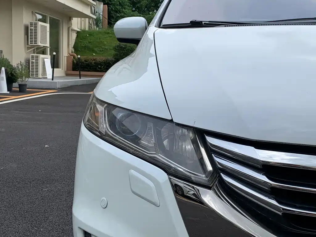 Honda Odyssey 2014 — фото 11