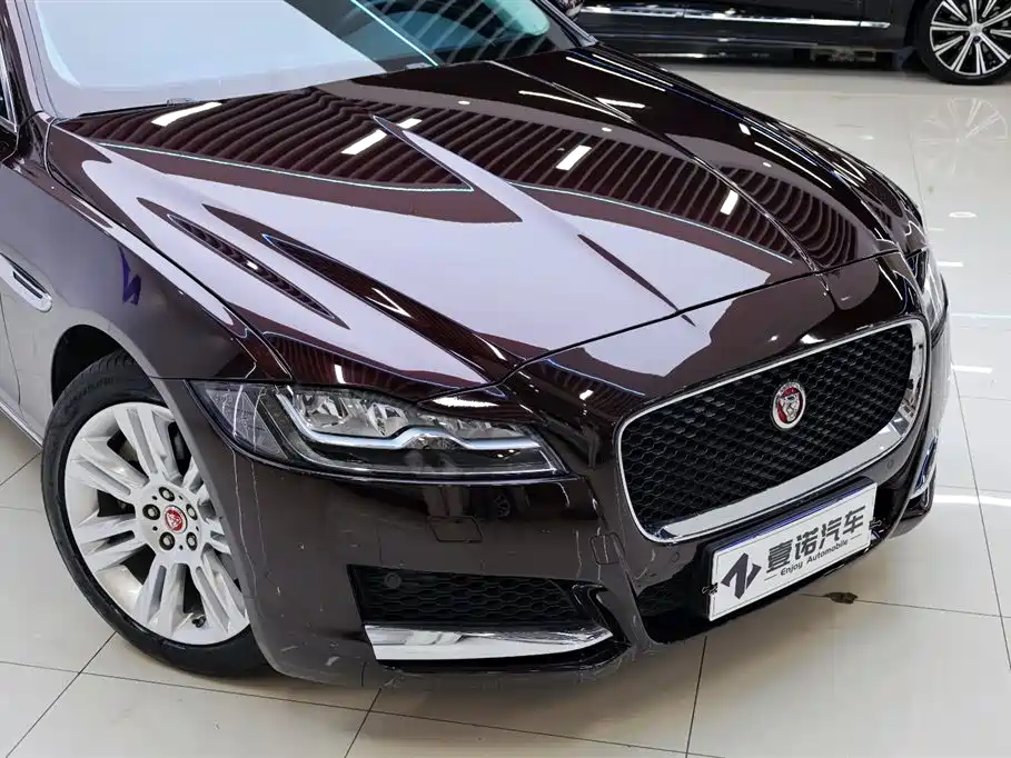 Jaguar XFL 2018 — фото 11