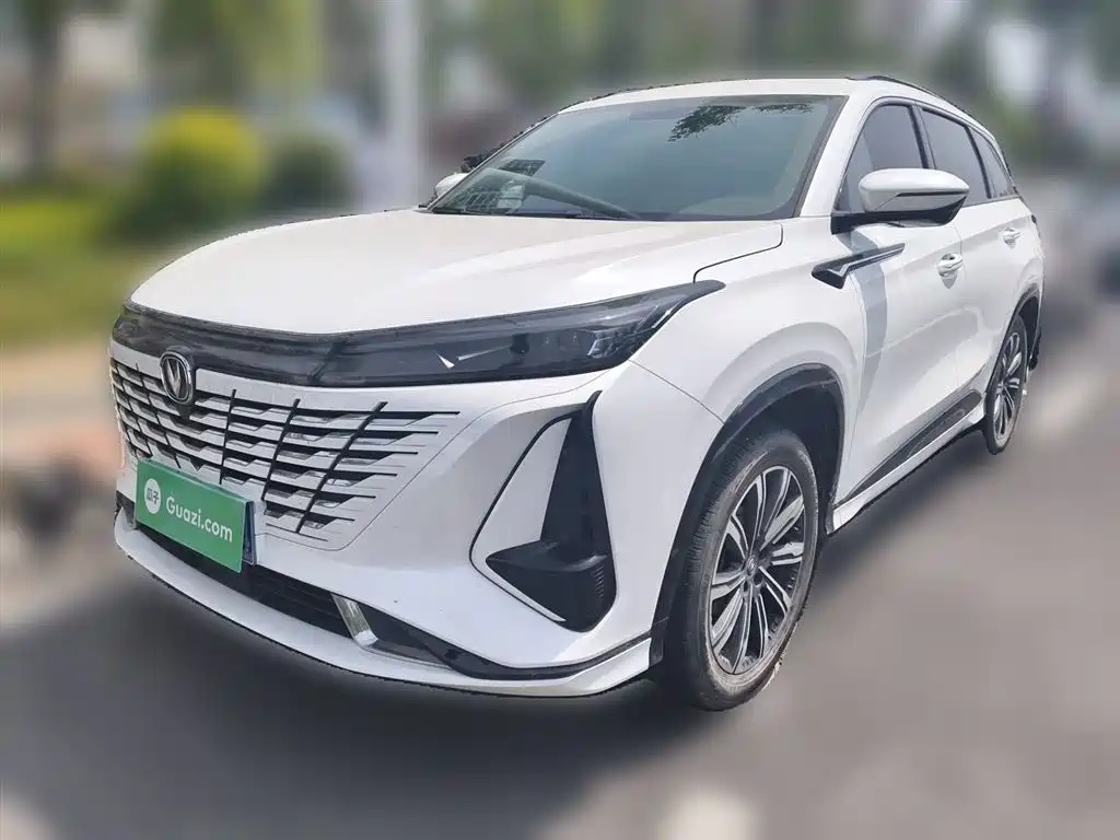 Changan CS75 PLUS 2023 — фото 1