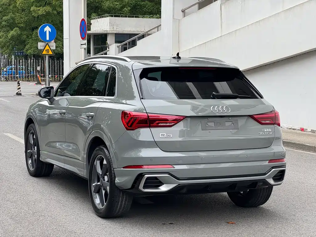 Audi Q3 2024 — фото 20