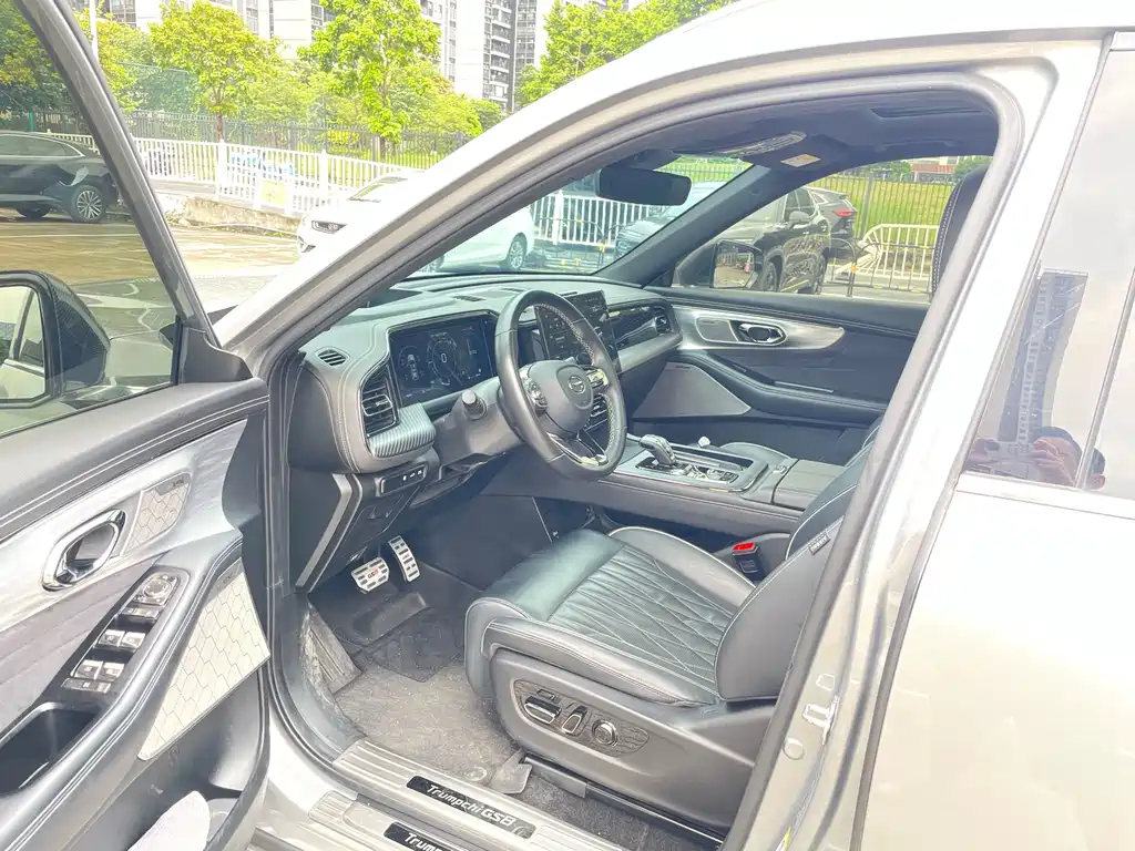 GAC Motor Trumpchi GS8 2022 — фото 8