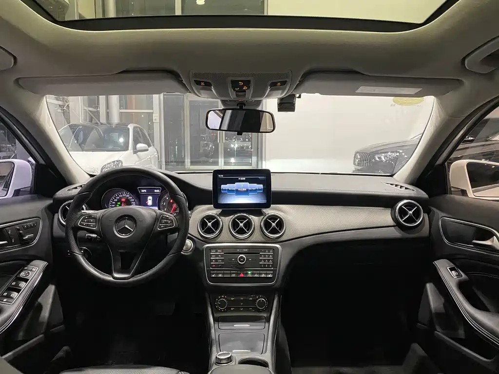 Mercedes-Benz GLA 2016 — фото 10