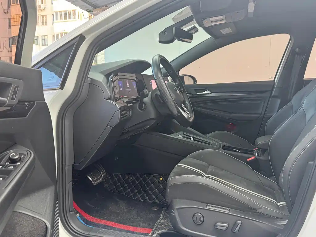 Volkswagen Golf 2022