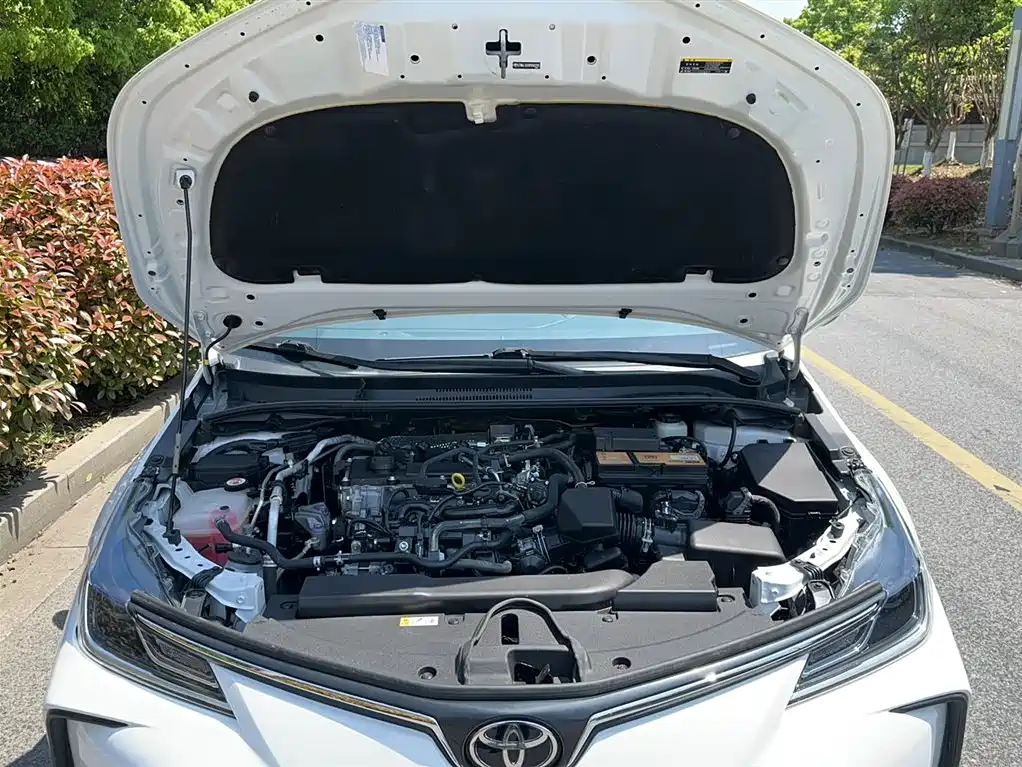 Toyota Corolla 2023 — фото 16