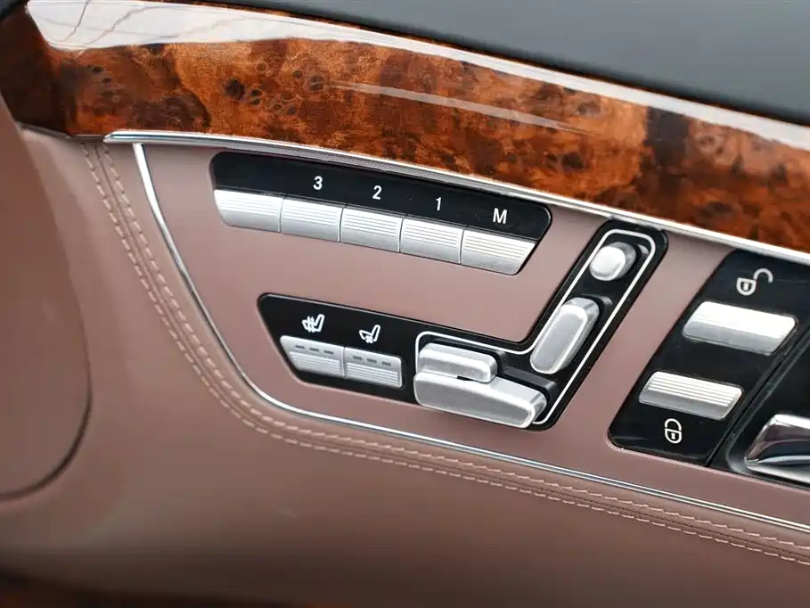 Mercedes-Benz S-Class 2010 — фото 31