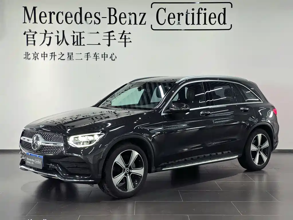 Mercedes-Benz GLC 2022 — фото 1