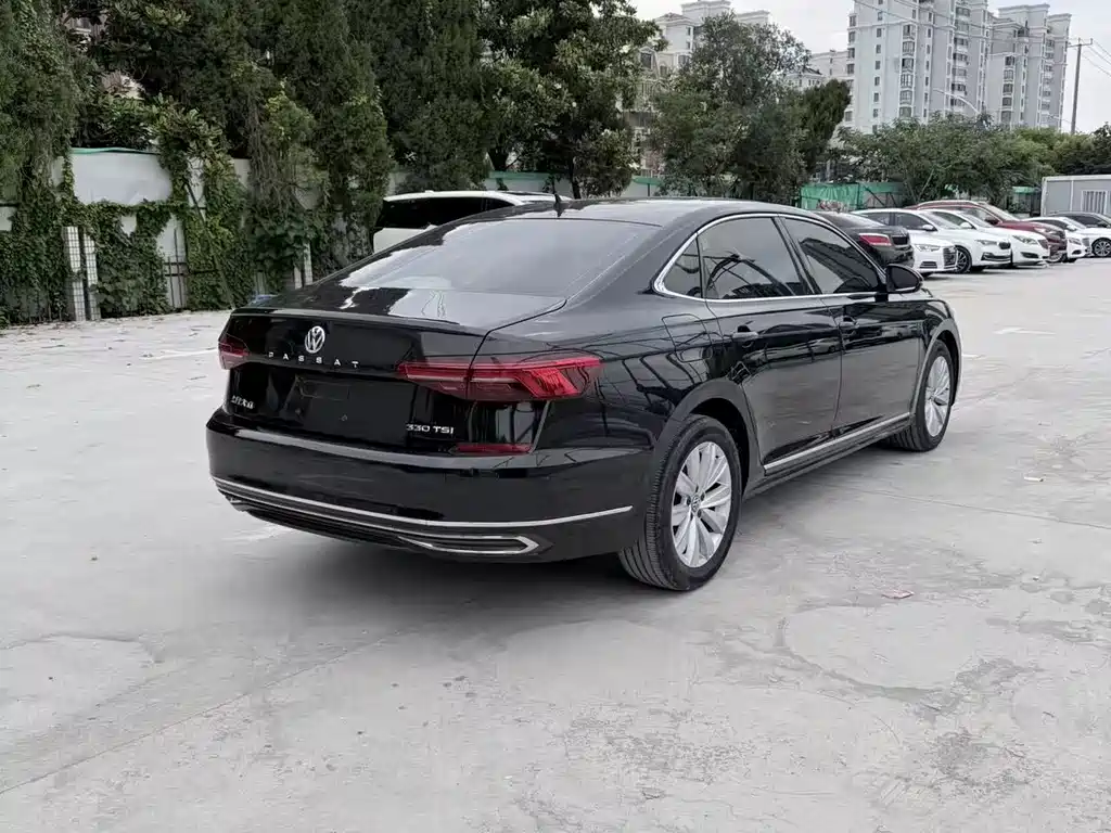 Volkswagen Passat 2020 — фото 7