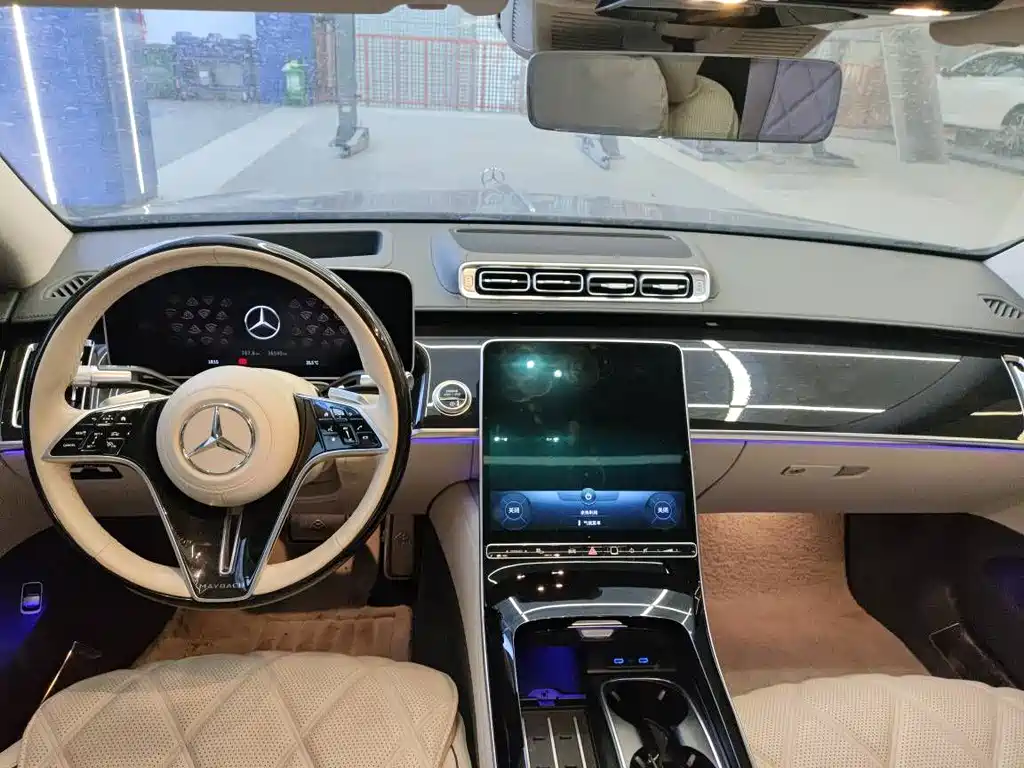 Mercedes-Benz Maybach S-Class 2023