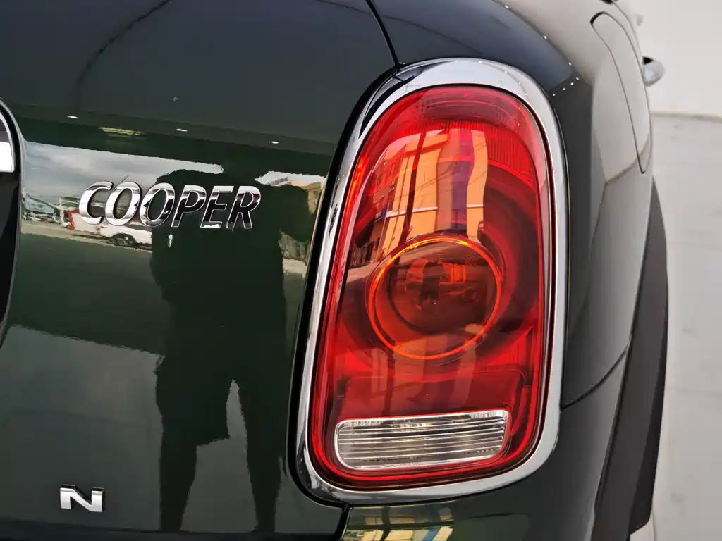 MINI Countryman 2017 — фото 18