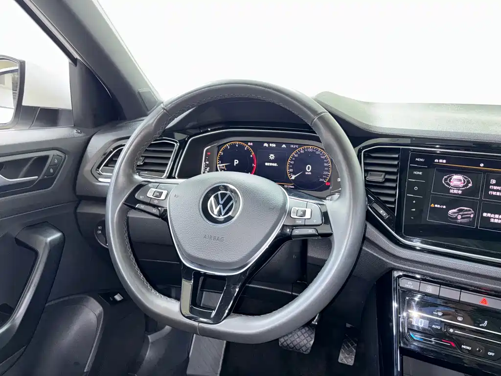 Volkswagen T-Roc 2022 — фото 13