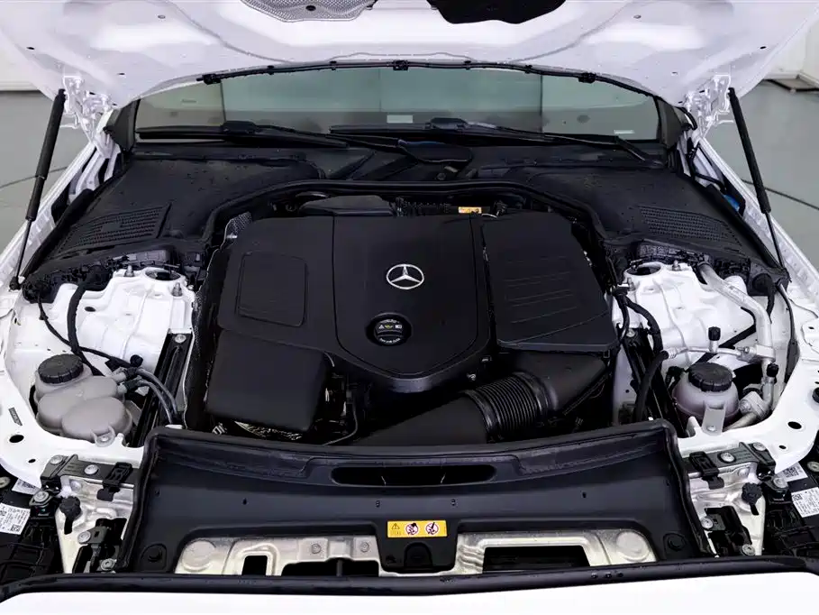 Mercedes-Benz C-Class 2023 — фото 8
