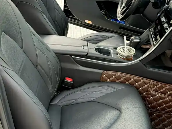 Toyota Avalon 2019